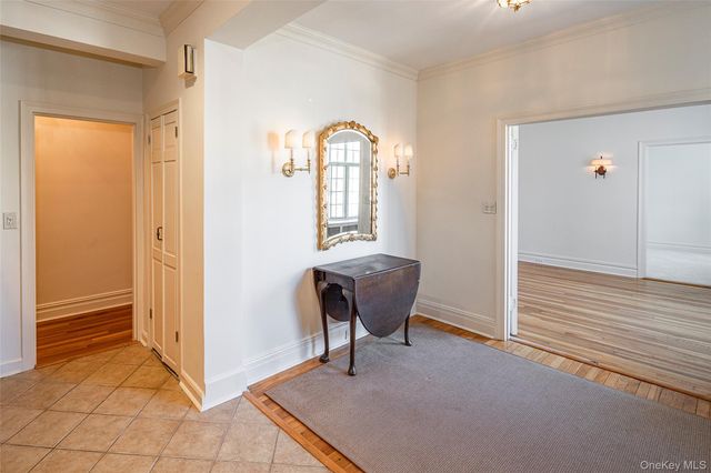 3 Tanglewylde Avenue 5C, Bronxville, NY 10708