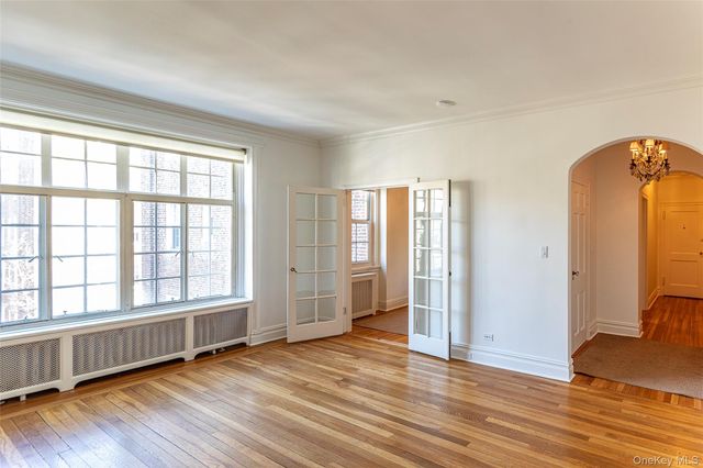 3 Tanglewylde Avenue 5C, Bronxville, NY 10708