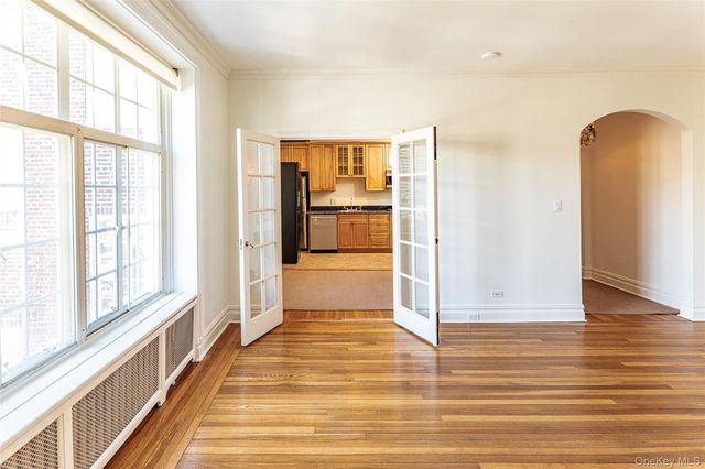 3 Tanglewylde Avenue 5C, Bronxville, NY 10708