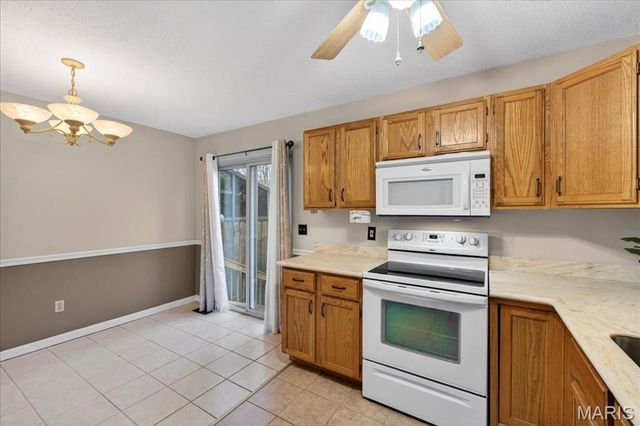 11846 Sologne Court, Maryland Heights, MO 63043