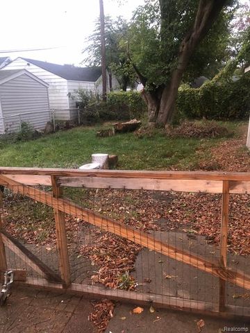 5027 Woodward Street, Wayne, MI 48184