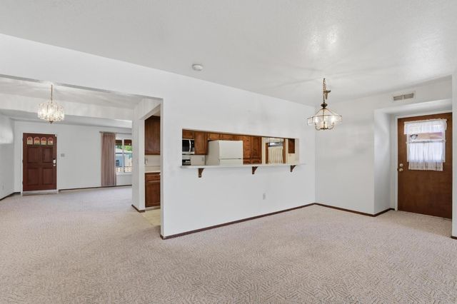 1042 Jay St, Olivehurst, CA 95961