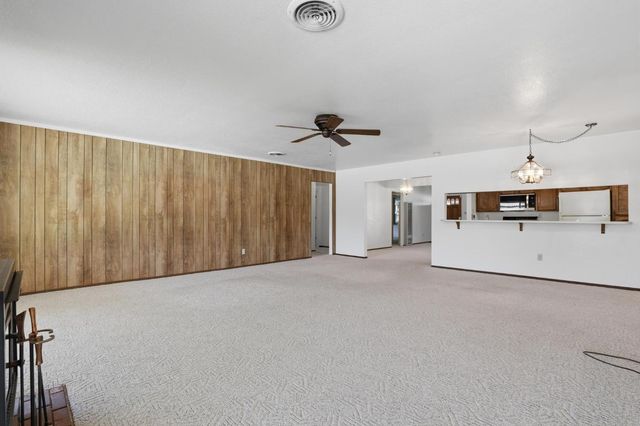 1042 Jay St, Olivehurst, CA 95961