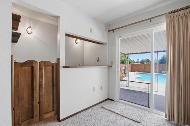 1042 Jay St, Olivehurst, CA 95961