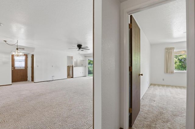 1042 Jay St, Olivehurst, CA 95961