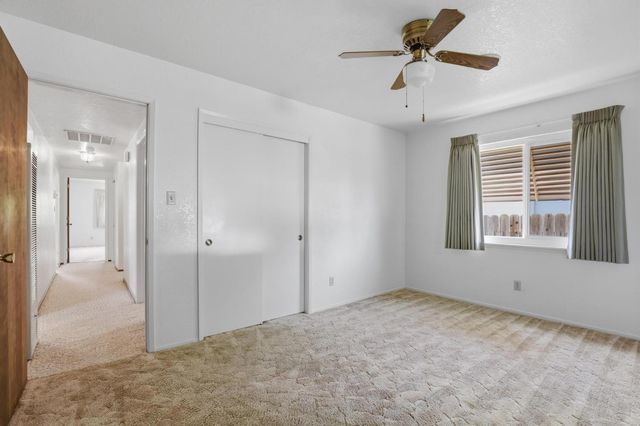 1042 Jay St, Olivehurst, CA 95961