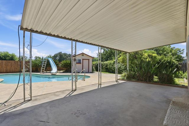 1042 Jay St, Olivehurst, CA 95961