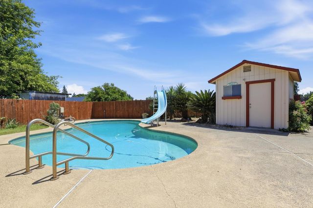1042 Jay St, Olivehurst, CA 95961