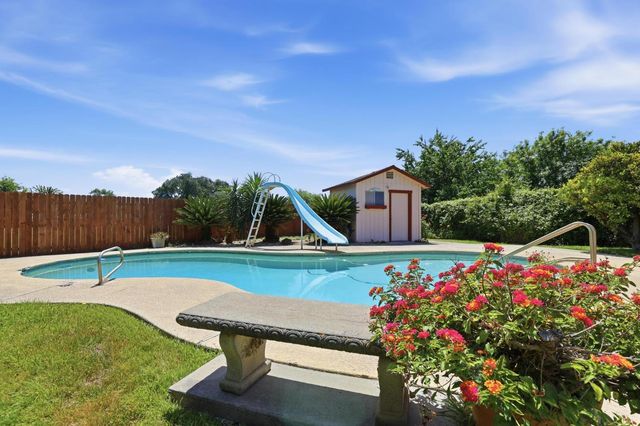 1042 Jay St, Olivehurst, CA 95961