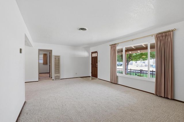1042 Jay St, Olivehurst, CA 95961
