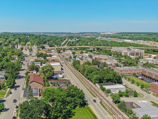 44 Grace Court, Lemont, IL 60439