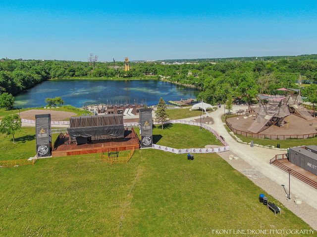 44 Grace Court, Lemont, IL 60439