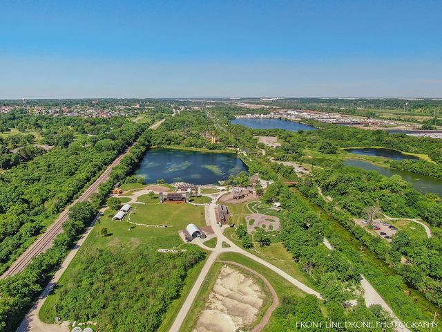 44 Grace Court, Lemont, IL 60439