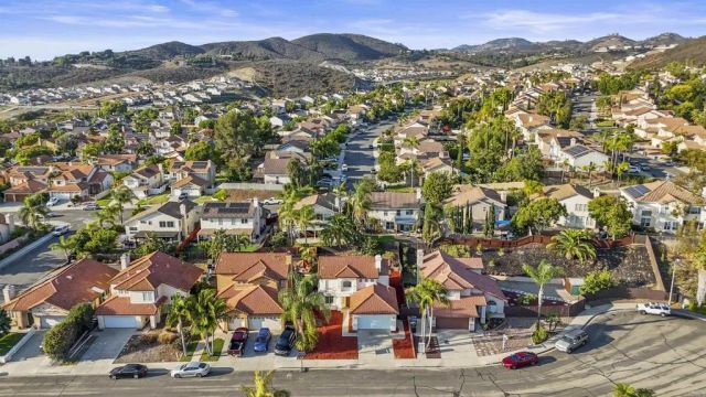 1344 Corte Lira, San Marcos, CA 92069