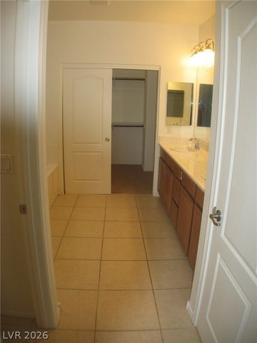 7273 Summer Grove Avenue, Las Vegas, NV 89117