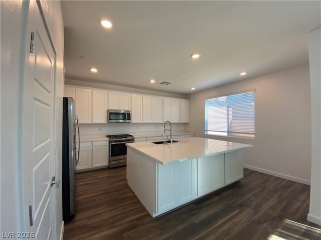 64 Strada Moscato, Henderson, NV 89011