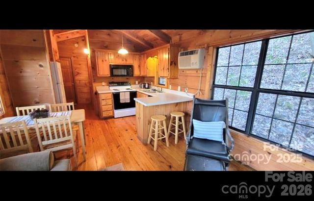 000 Wayah Zooshuga Road, Maggie Valley, NC 28751