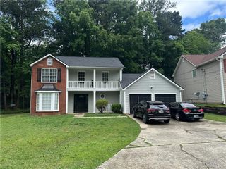 3915 Melanie Woods Drive, Atlanta, GA 30349