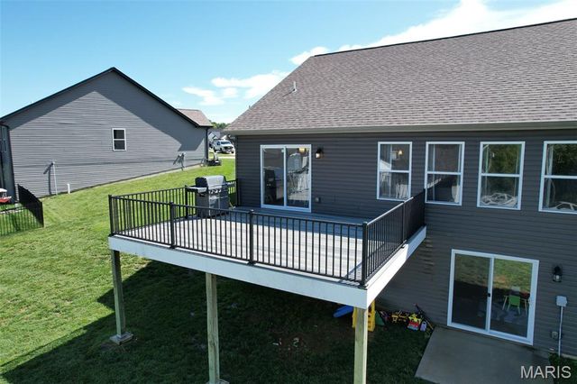 201 Auburn Ridge Drive, Troy, MO 63379