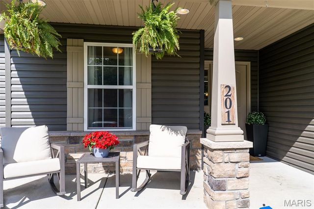 201 Auburn Ridge Drive, Troy, MO 63379