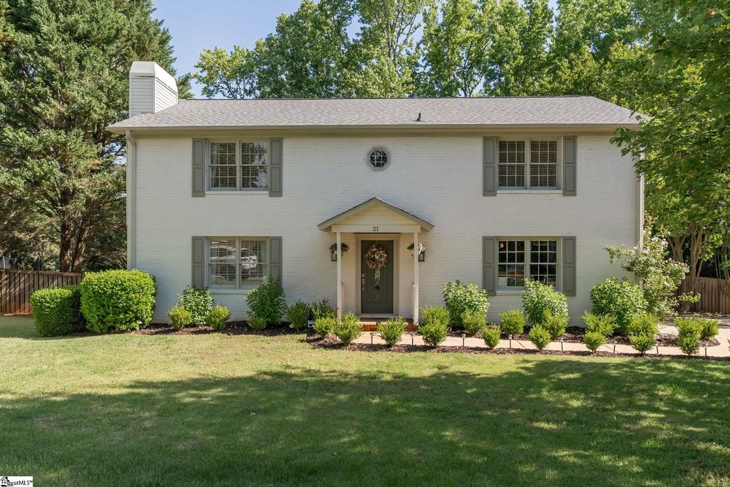21 Cobblestone Road, Greenville, SC 29615