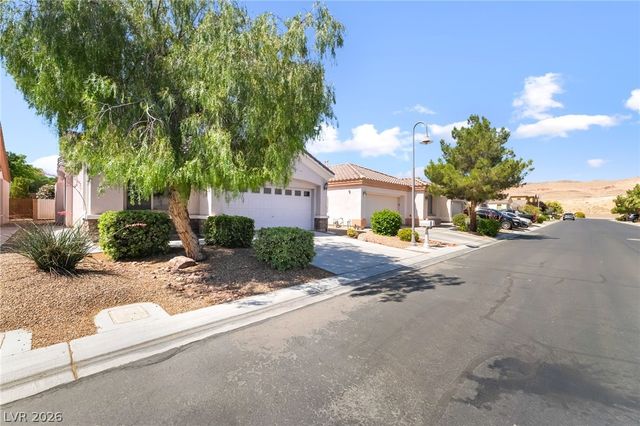 245 Spring Hollow Drive, Las Vegas, NV 89148
