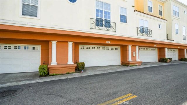 8142 E Naples Lane, Anaheim Hills, CA 92808