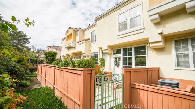 8142 E Naples Lane, Anaheim Hills, CA 92808