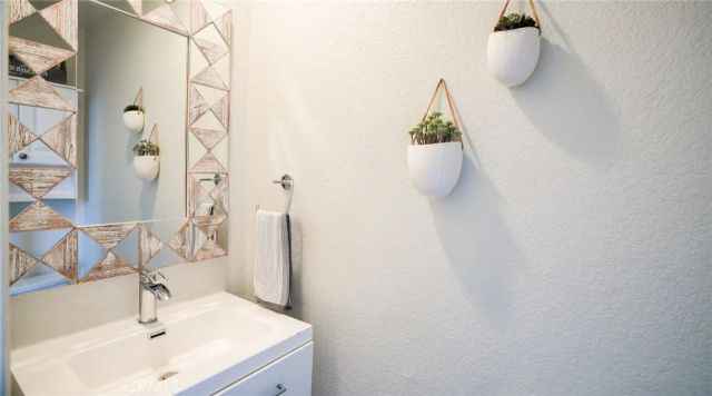 8142 E Naples Lane, Anaheim Hills, CA 92808