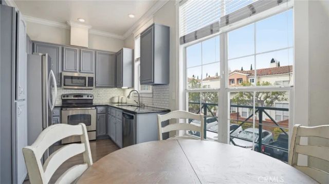 8142 E Naples Lane, Anaheim Hills, CA 92808