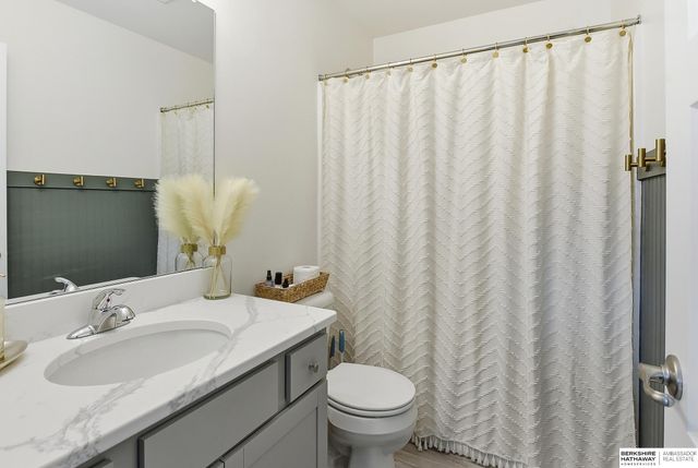 14707 S 18th Street, Bellevue, NE 68123