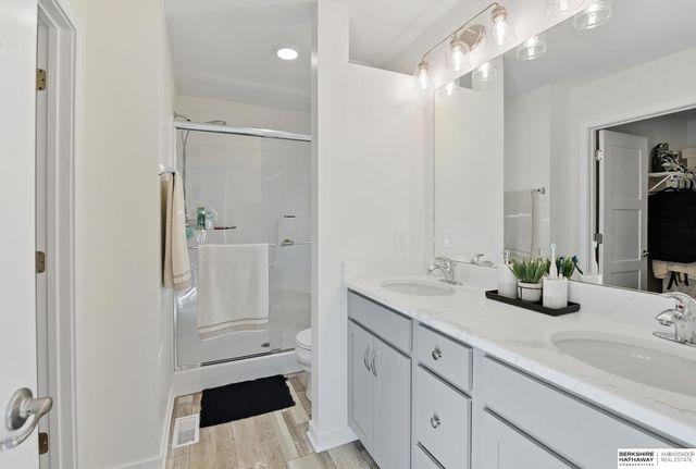 14707 S 18th Street, Bellevue, NE 68123