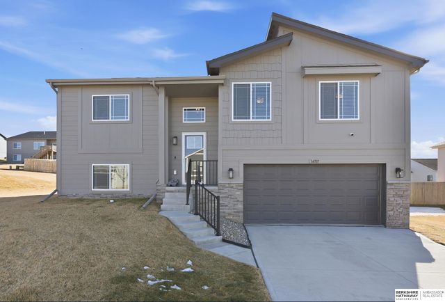 14707 S 18th Street, Bellevue, NE 68123