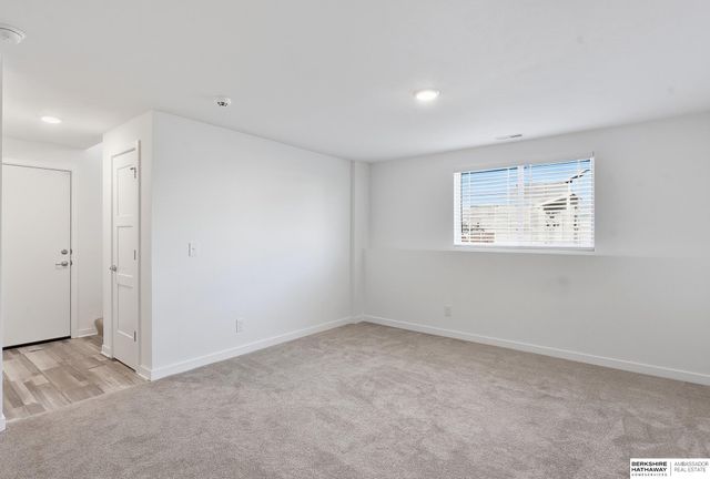 14707 S 18th Street, Bellevue, NE 68123