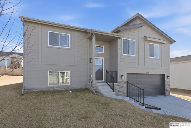 14707 S 18th Street, Bellevue, NE 68123