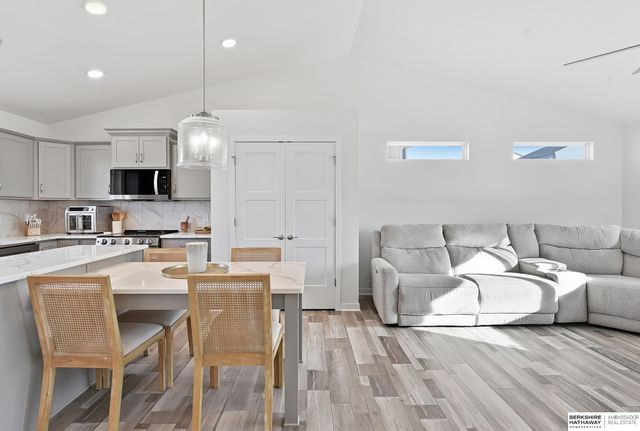 14707 S 18th Street, Bellevue, NE 68123