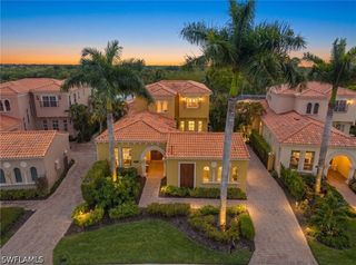 8572 Bellagio DR, Naples, FL 34114