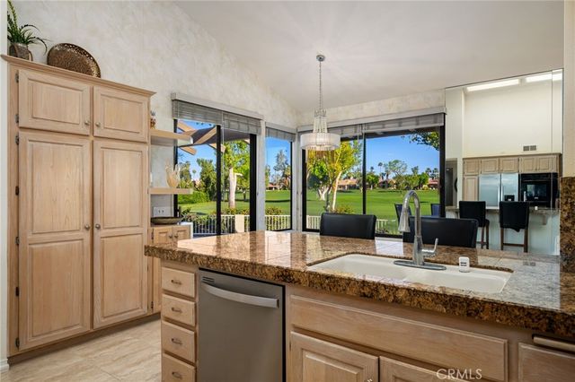 120 Old Ranch, Palm Desert, CA 92211