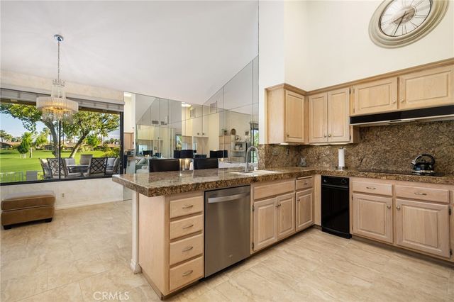 120 Old Ranch, Palm Desert, CA 92211