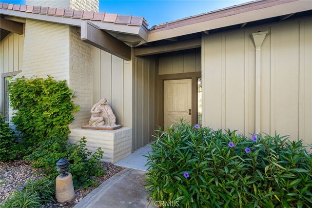 120 Old Ranch, Palm Desert, CA 92211
