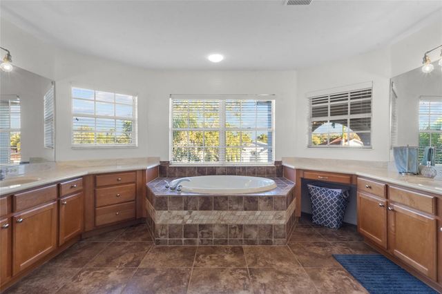 8844 STONE HARBOUR LOOP, Bradenton, FL 34212