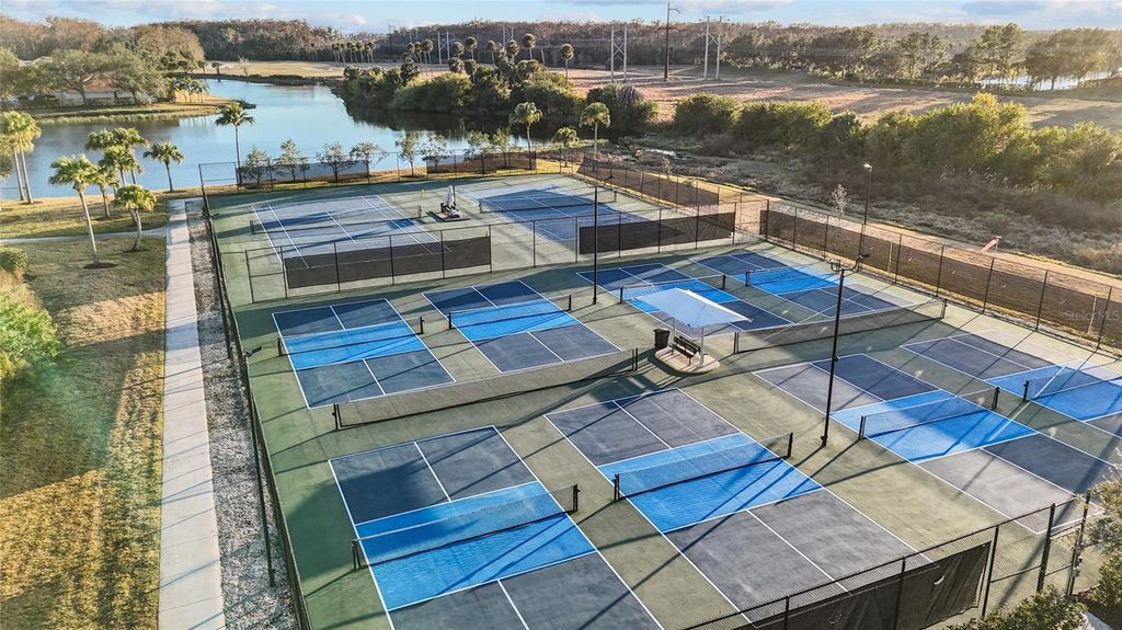 Image 57 of property listing at 8844 STONE HARBOUR LOOP, Bradenton, FL 34212