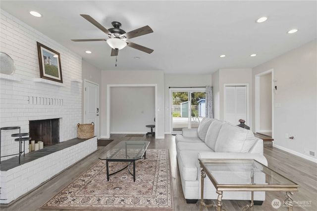 1209 Fieldcrest Avenue, Centralia, WA 98531