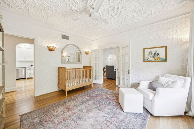 6006 Mercedes Avenue, Dallas, TX 75206