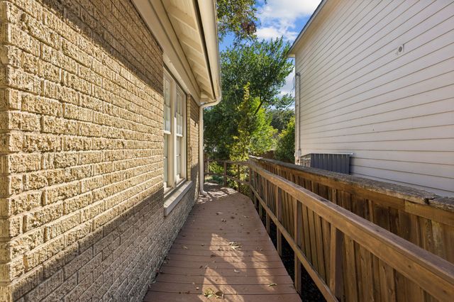 6006 Mercedes Avenue, Dallas, TX 75206