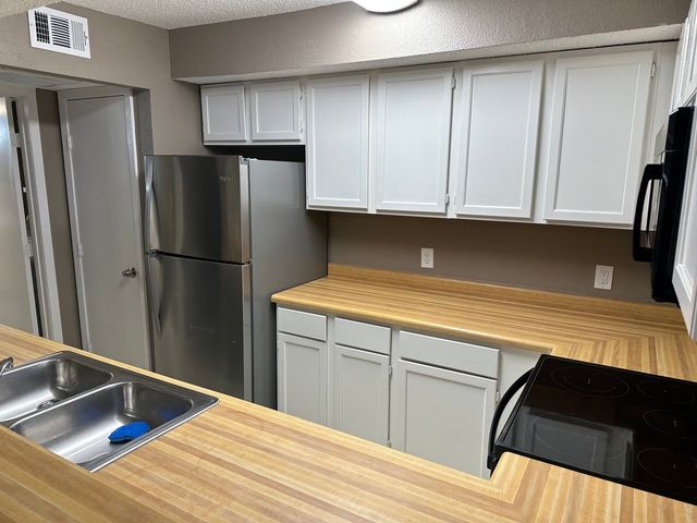 6108 Abrams Road 107, Dallas, TX 75231