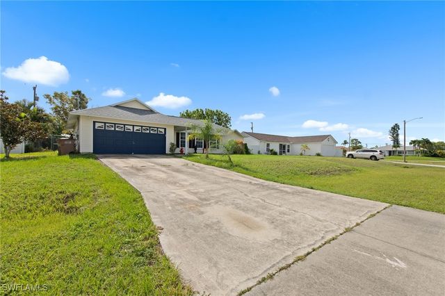 3911 SW 11th PL, Cape Coral, FL 33914