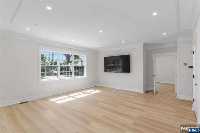 5 Milton Avenue A, Clifton, NJ 07013