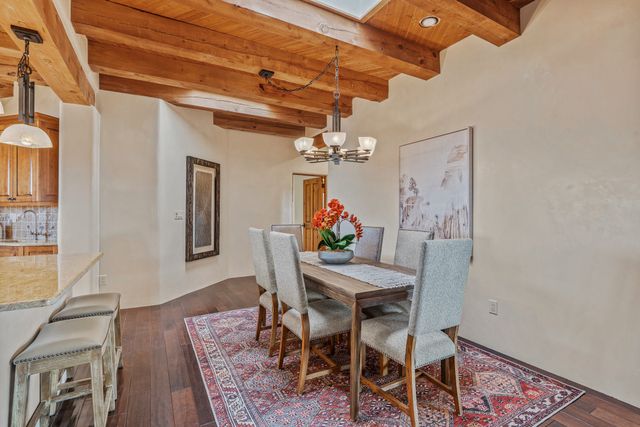 34 Camino de Vecinos, Santa Fe, NM 87507