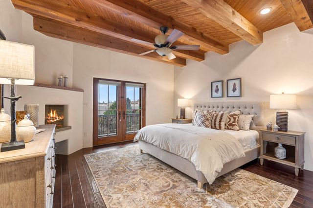 34 Camino de Vecinos, Santa Fe, NM 87507